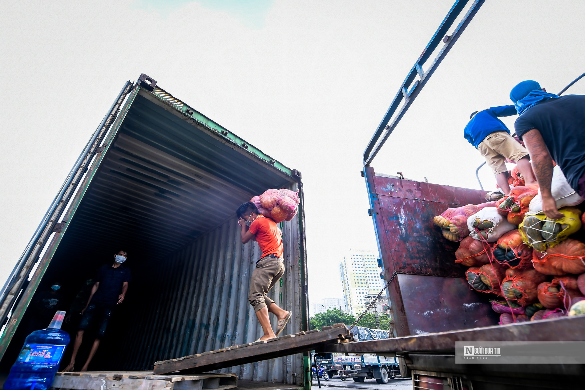 Dân sinh - Chuyển gần 300 tấn lương thực chi viện miền Nam (Hình 6).