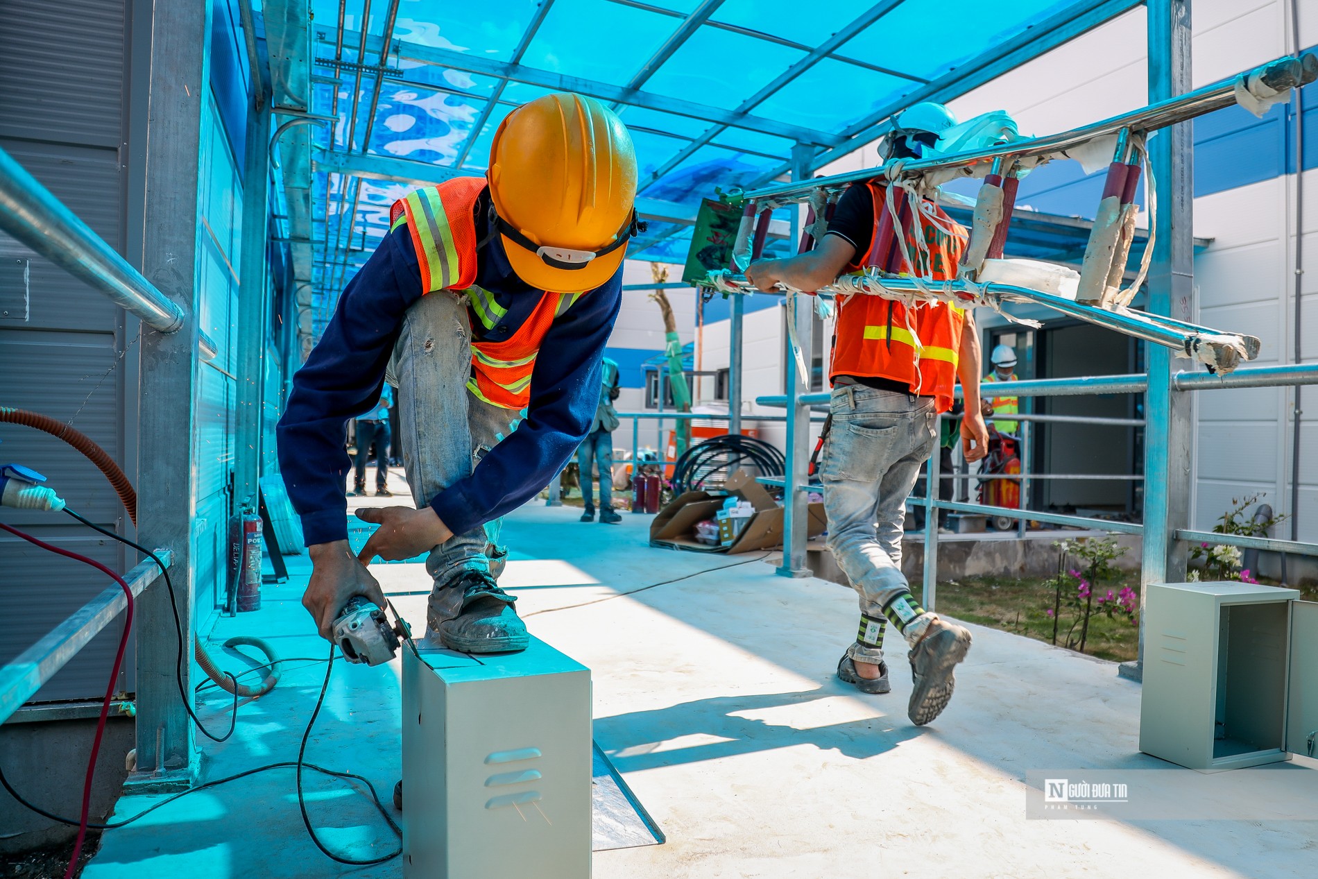 Dân sinh - Bên trong bệnh viện dã chiến lớn nhất Thủ đô trước ngày hoàn thành (Hình 18).