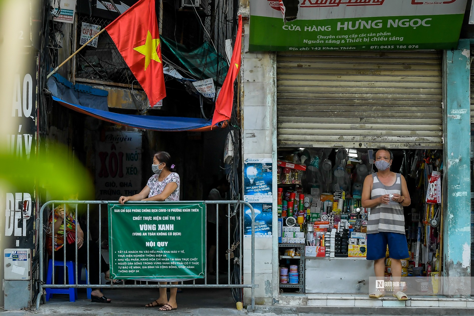 Sự kiện - “Treo cờ ngày Quốc khánh thiêng liêng lắm” (Hình 9).