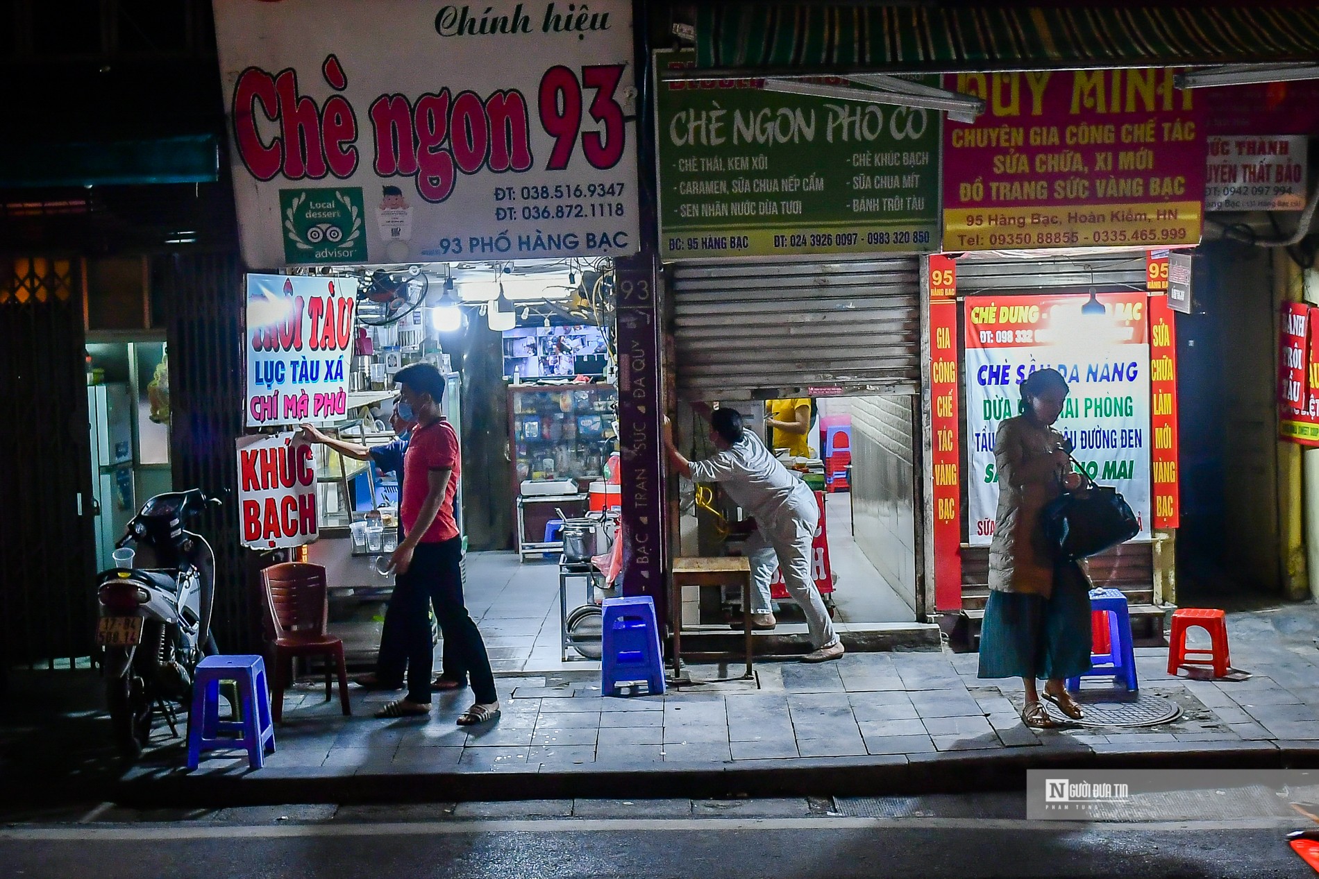 Dân sinh - Hà Nội cấm bán hàng sau 21h: Vội đóng cửa khi bị nhắc nhở (Hình 9).