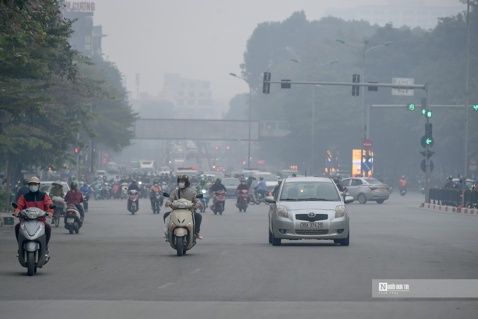 Môi trường - Hà Nội mù mịt do ô nhiễm không khí mức độ cao (Hình 6).