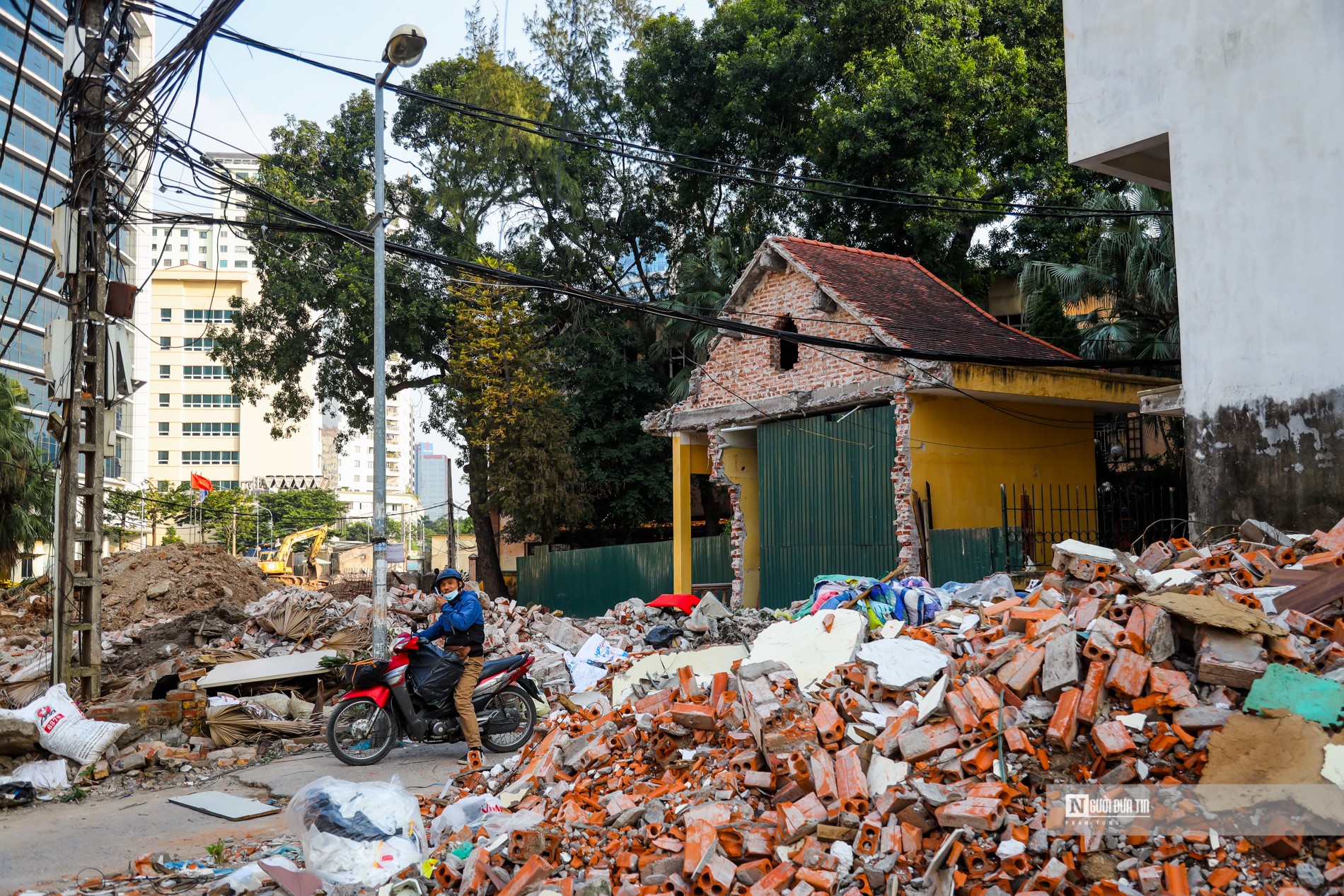 Dân sinh - Hà Nội: Diện mạo con đường sau 20 năm nằm 'trên giấy' (Hình 7).