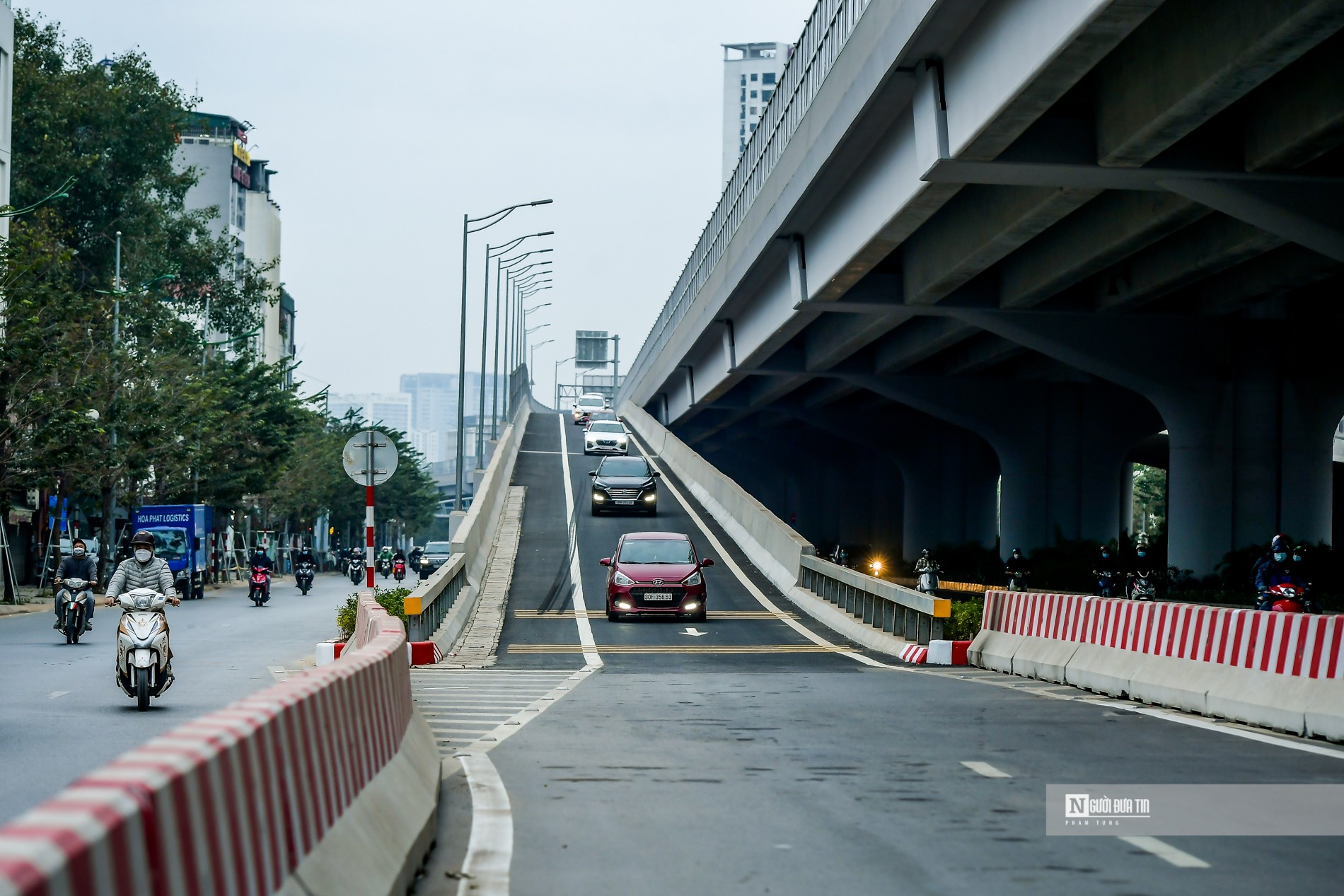 Sự kiện - Thông xe 6 nhánh lên xuống cầu cạn Mai Dịch – Nam Thăng Long (Hình 3).