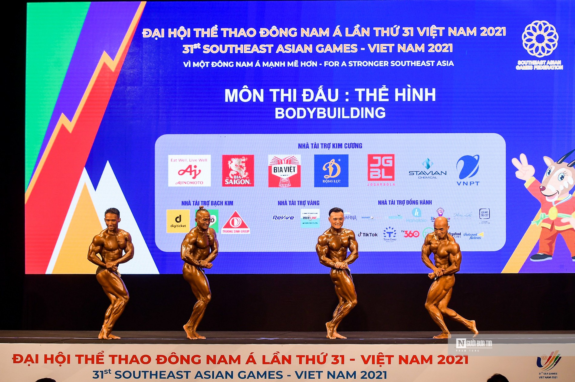 Thể thao - Hình thể ở tuổi 46 của Phạm Văn Mách giành vàng cho ĐT Việt Nam