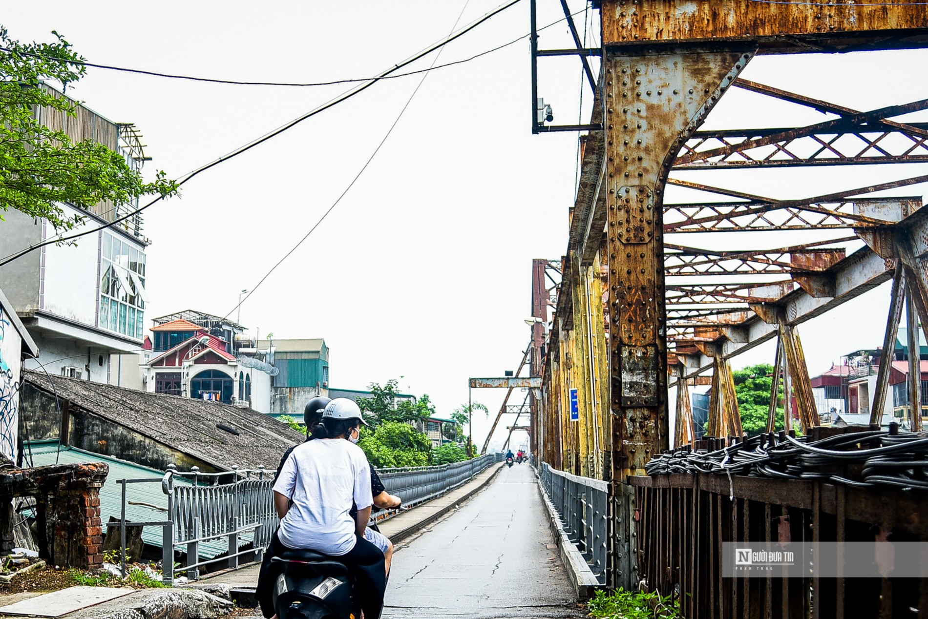 Dân sinh - Lắp thêm hàng loạt camera phạt nguội trên cầu Long Biên (Hình 6).