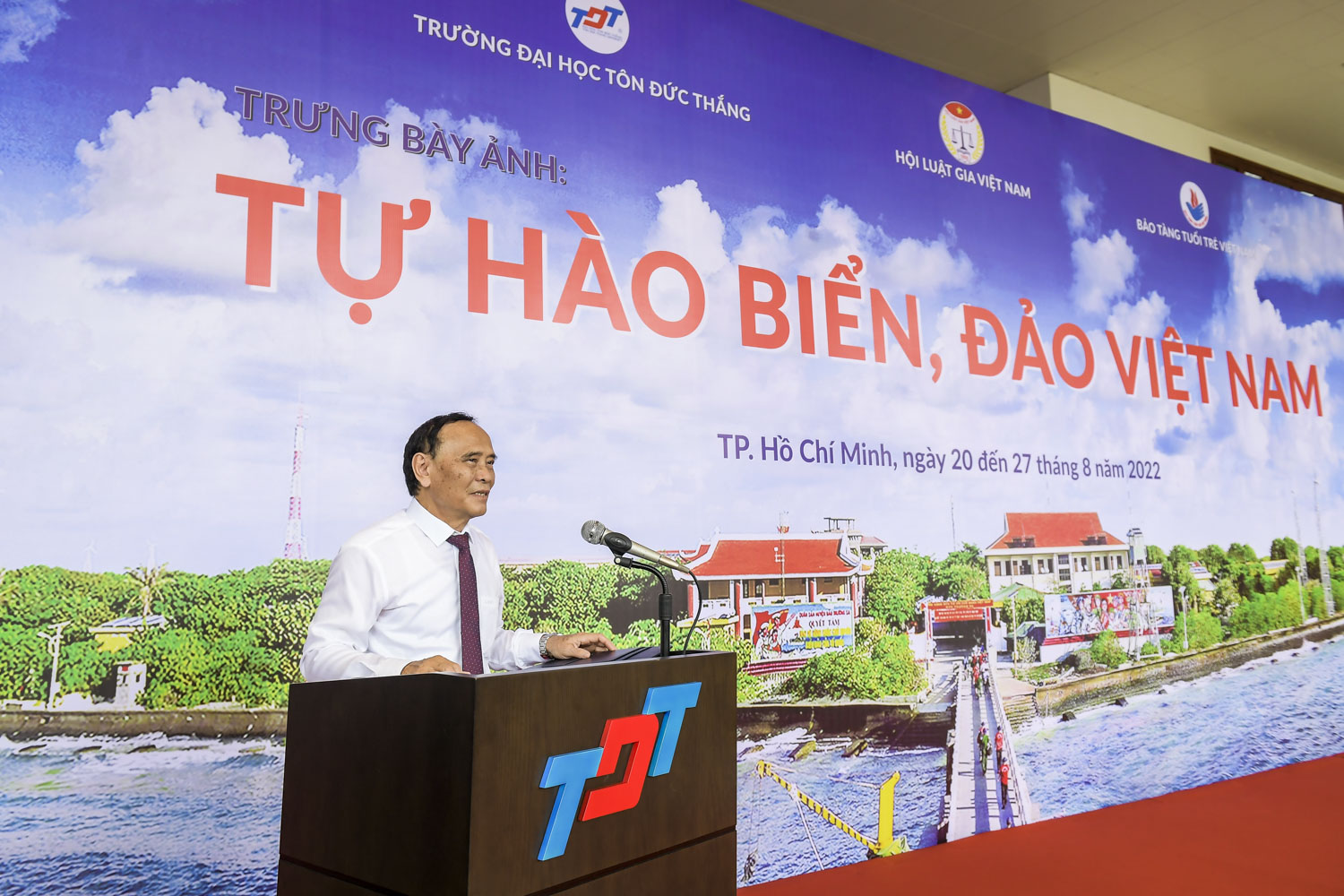 Tiêu điểm -  Khai mạc tuần lễ trưng bày ảnh “Tự hào, biển đảo Việt Nam”