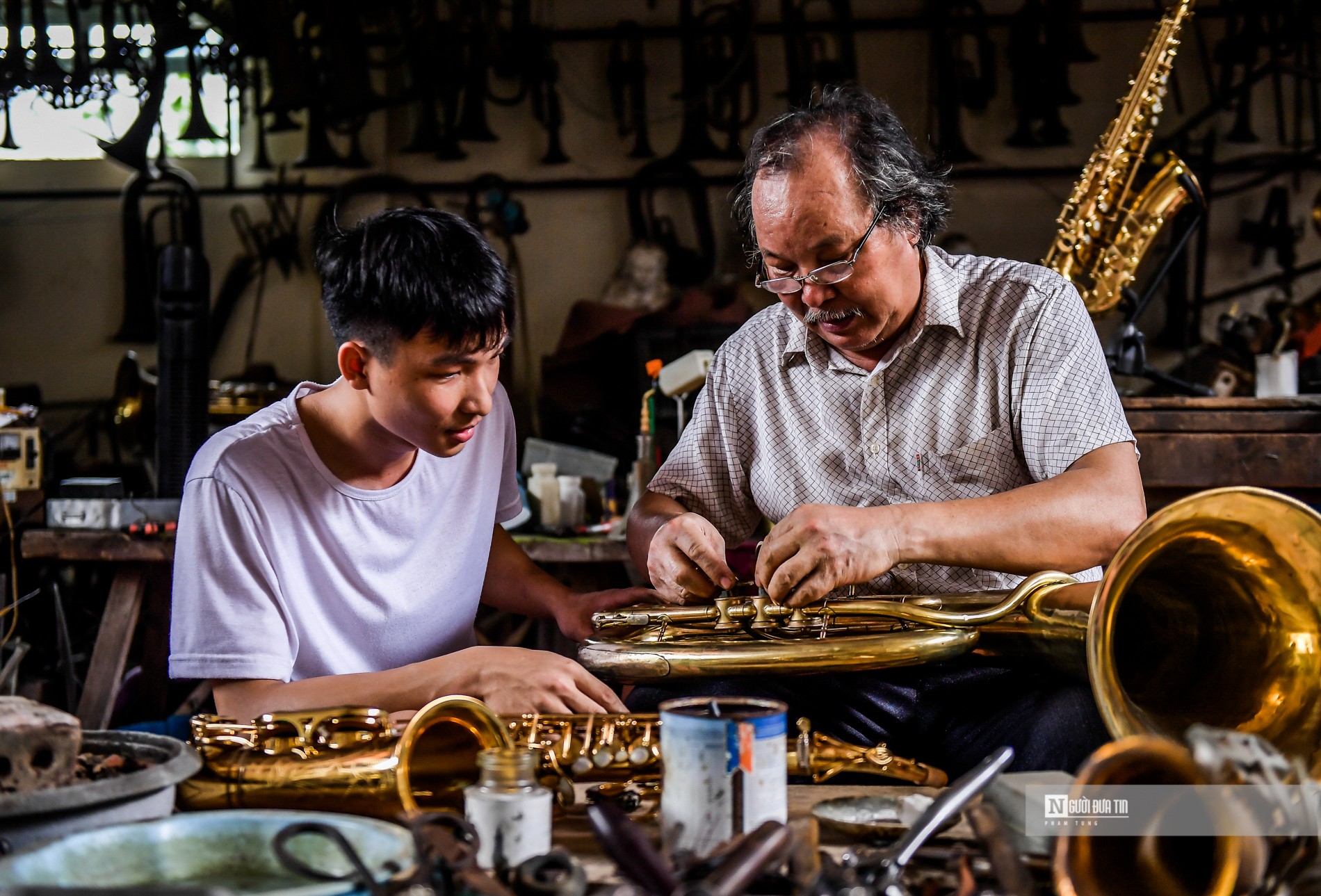 Văn hoá - Nghệ nhân dành nửa đời người với kèn Tây: “Đam mê là sẽ bất chấp' (Hình 3).