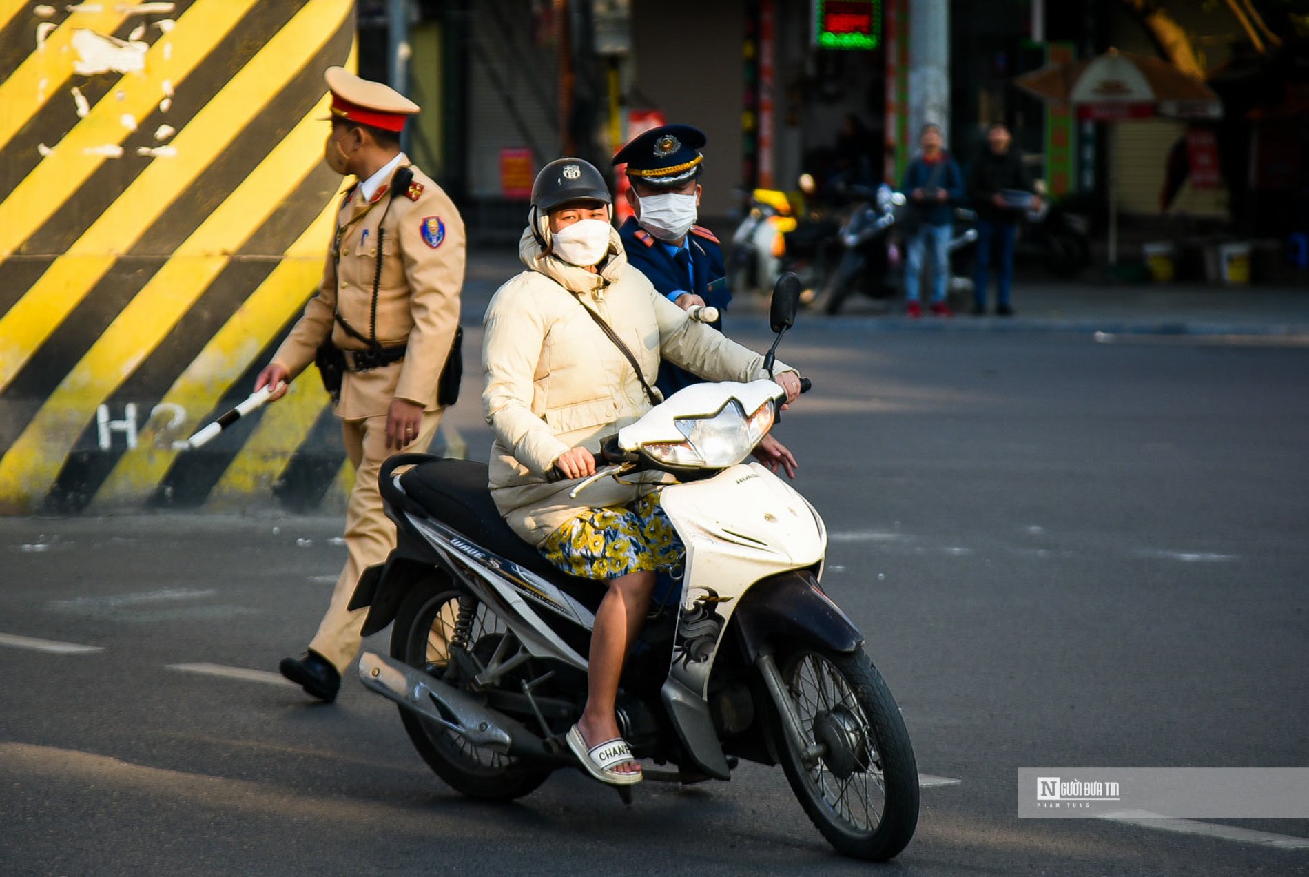 Dân sinh - Giao thông hỗn loạn sau điều chỉnh nút giao Lê Trọng Tấn - Quang Trung (Hình 10).