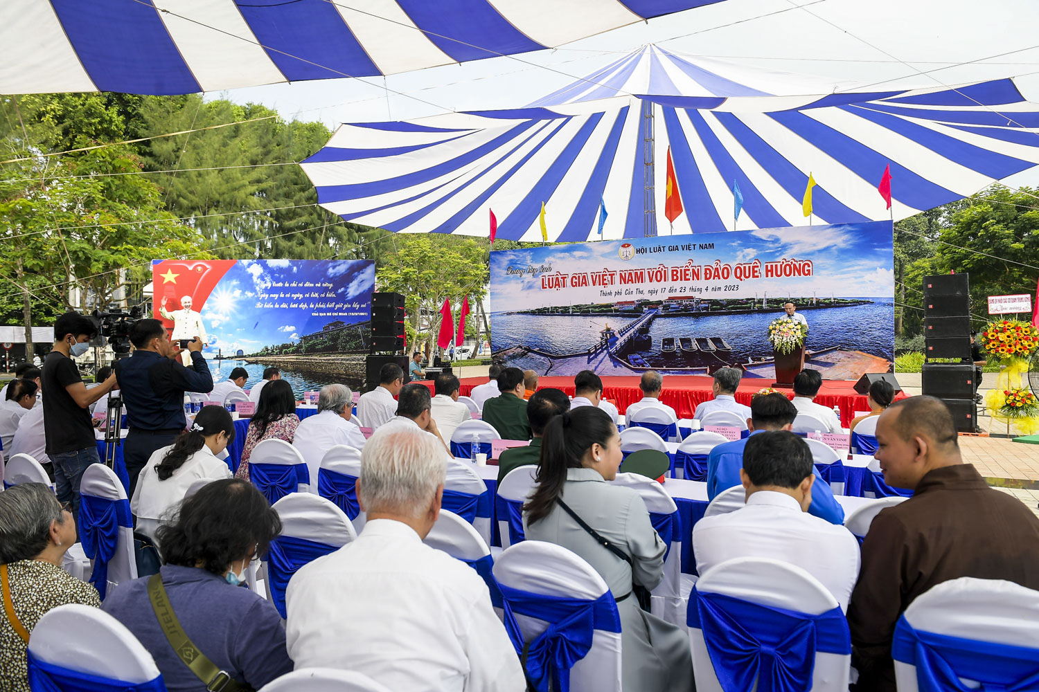 Tiêu điểm - Khai mạc tuần lễ “Luật gia Việt Nam với biển đảo quê hương” lần thứ 4 (Hình 4).