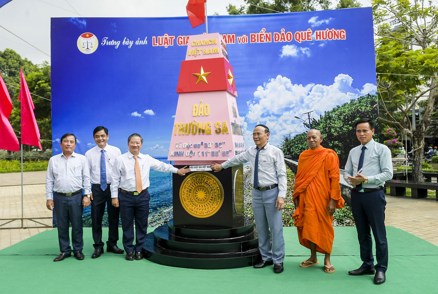 Tiêu điểm - Khai mạc tuần lễ “Luật gia Việt Nam với biển đảo quê hương” lần thứ 4 (Hình 8).