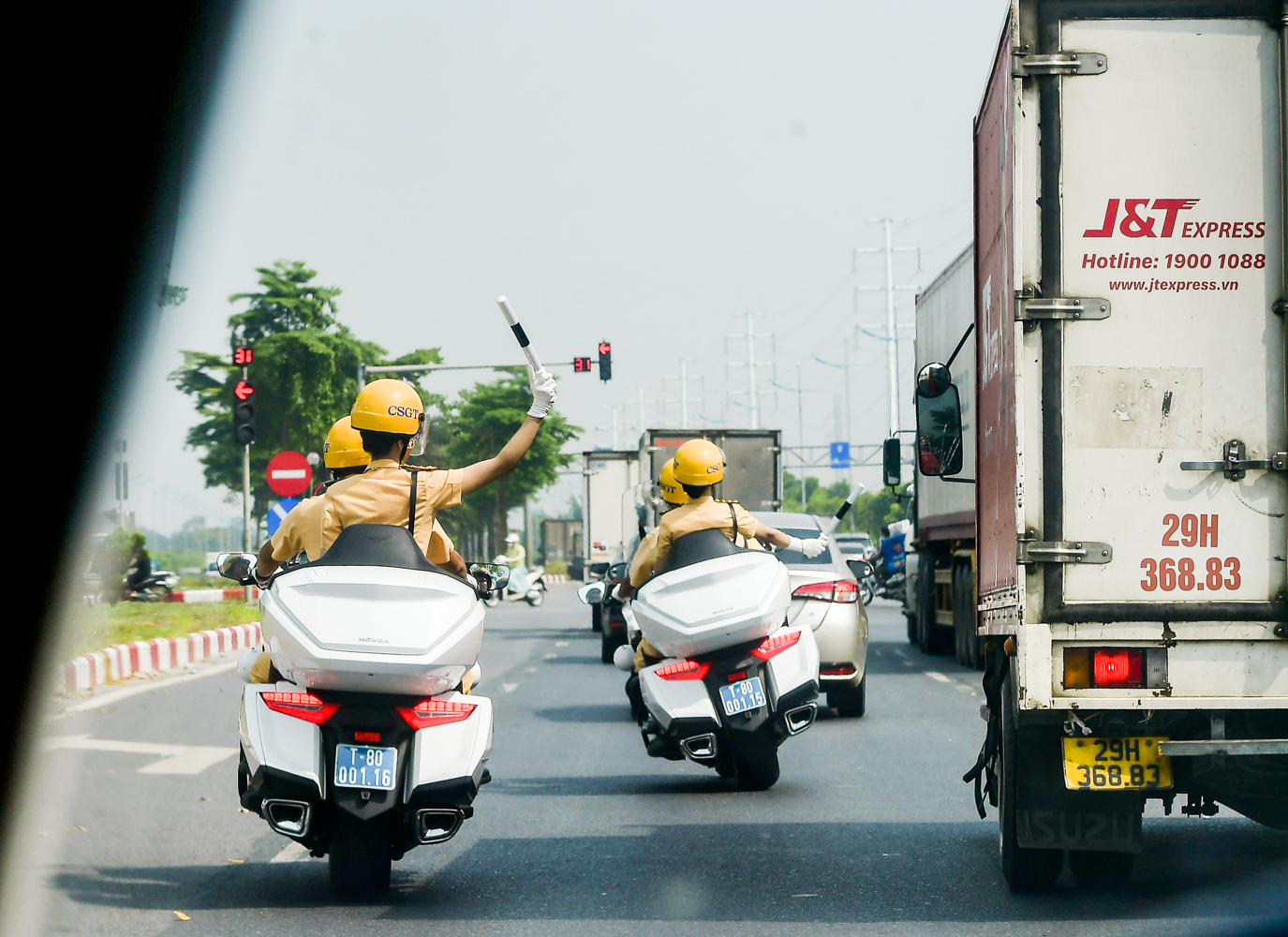 Sự kiện - Ngắm dàn siêu mô tô dẫn đoàn Goldwing 2023 trên đường phố Hà Nội (Hình 8).