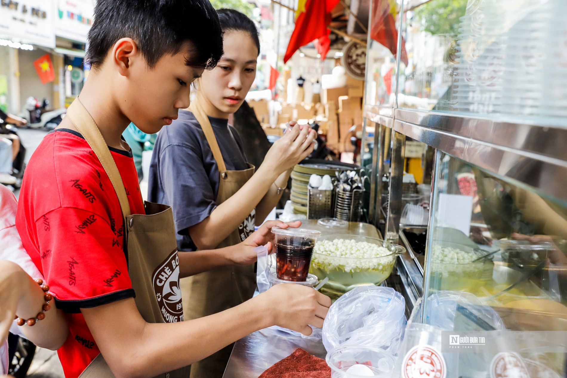 Dân sinh - “Chè thoát ế” đắt khách ngày Thất Tịch (Hình 6).