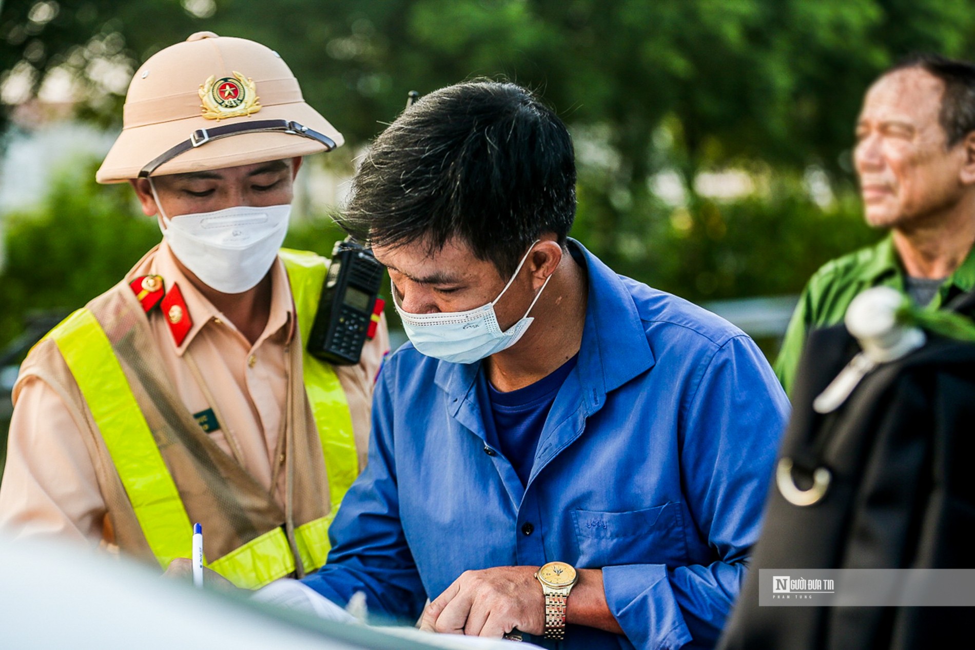 An ninh - Hình sự - Hà Nội: Xử lý nhiều xe máy di chuyển vào đường cao tốc (Hình 8).