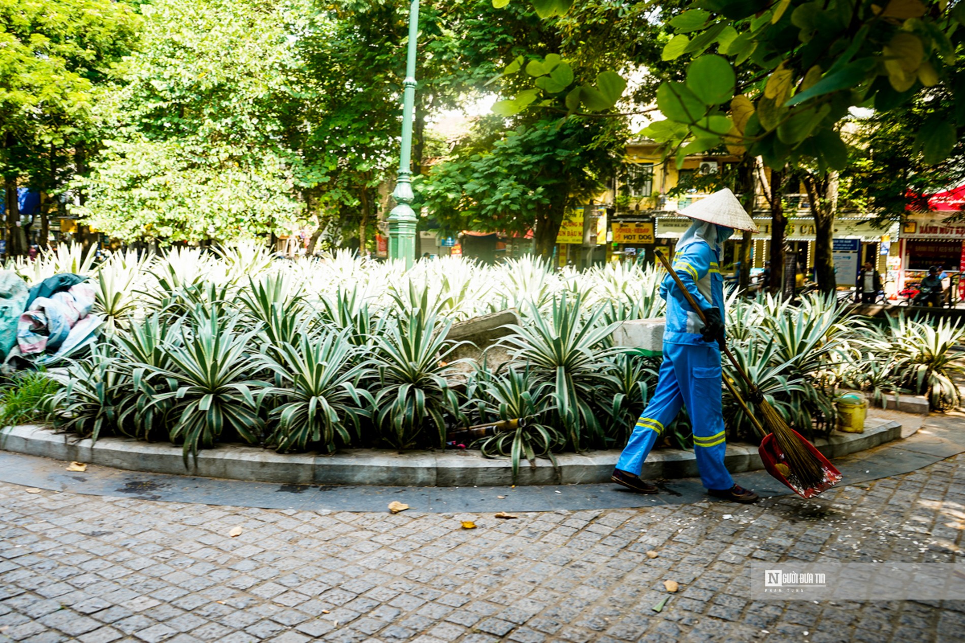 Dân sinh - Hà Nội: Ra quân cao điểm đảm bảo trật tự đô thị chào mừng ngày 10/10 (Hình 5).