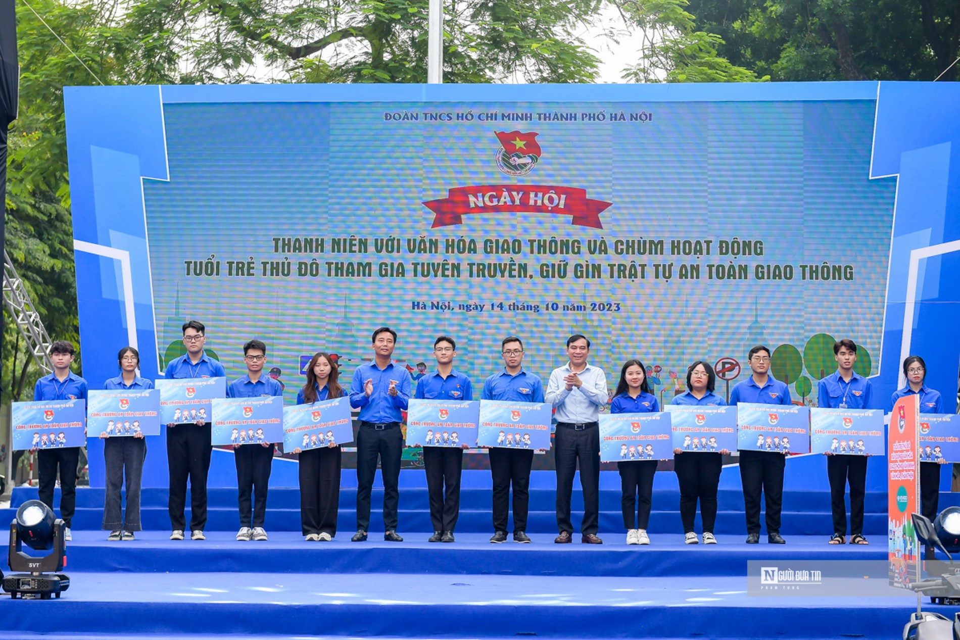 Dân sinh - Hà Nội: 150 thanh niên tham gia hỗ trợ lực lượng CSGT và TTGT (Hình 5).