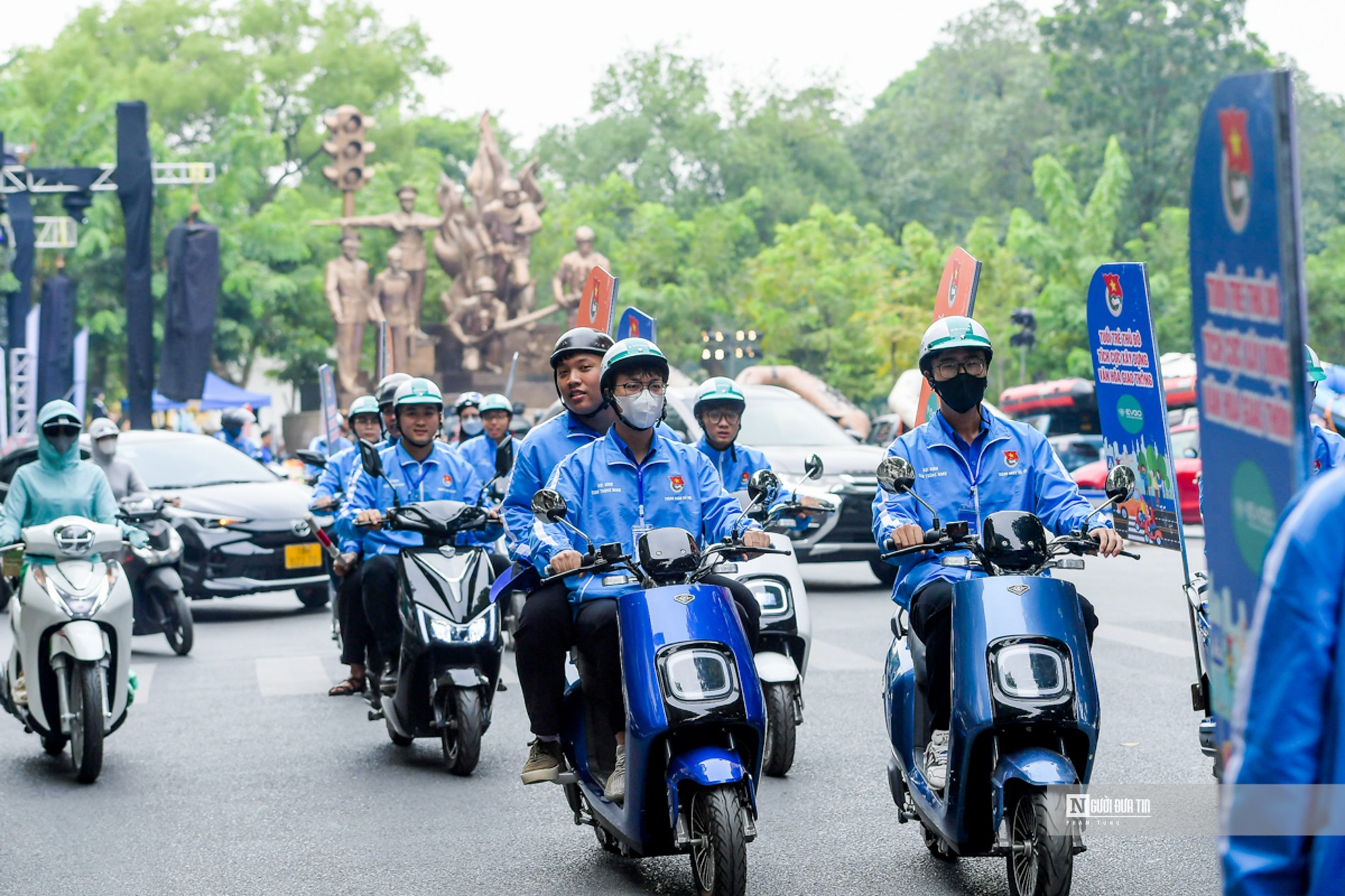 Dân sinh - Hà Nội: 150 thanh niên tham gia hỗ trợ lực lượng CSGT và TTGT (Hình 7).