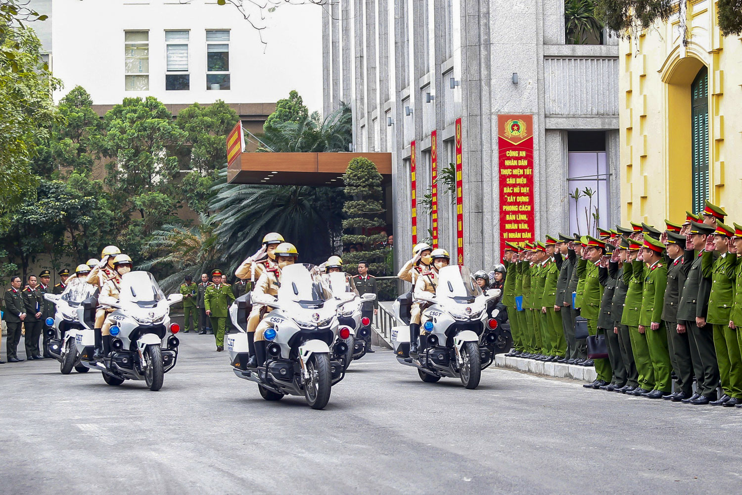 An ninh - Hình sự - Công an Hà Nội ra quân trấn áp tội phạm dịp tết Nguyên đán 2024 (Hình 3).