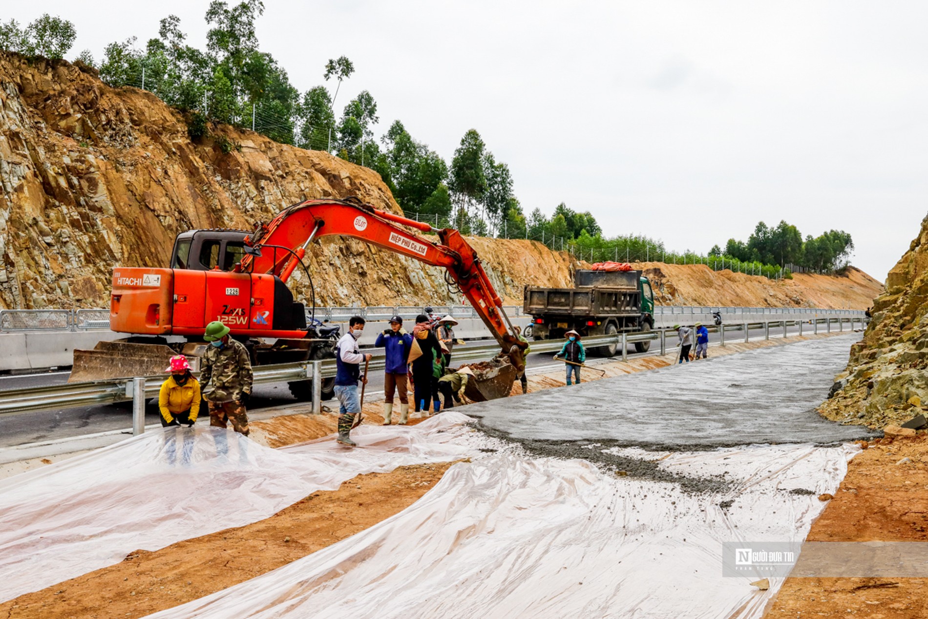 Kinh tế - Cao tốc Tuyên Quang - Phú Thọ hơn 3.700 tỷ đồng trước giờ thông xe (Hình 6).