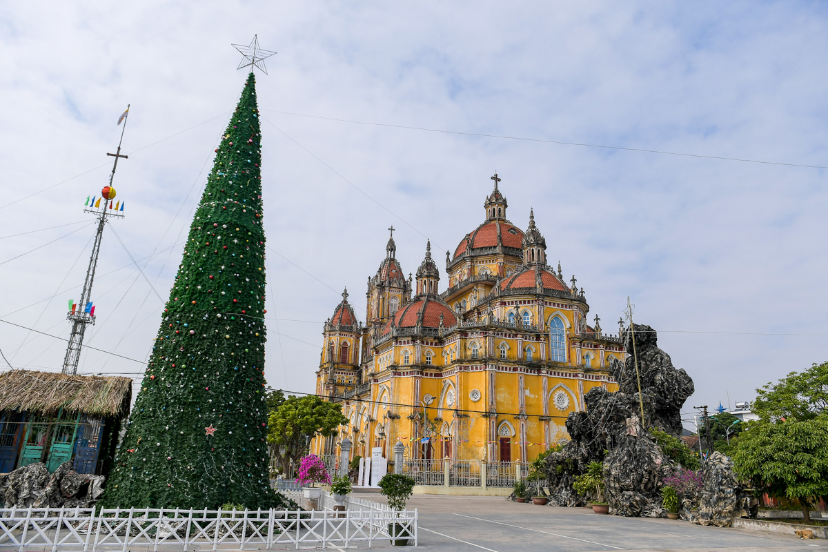 Dân sinh - Xứ sở Công giáo trang hoàng đón Giáng sinh (Hình 18).