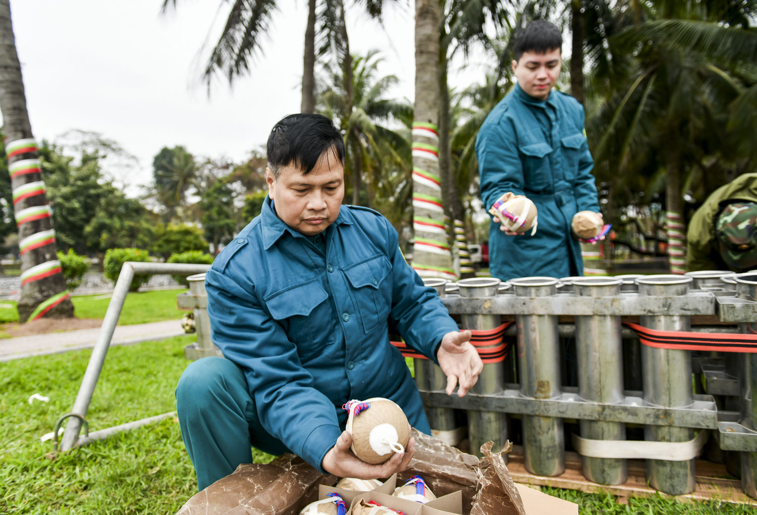 Dân sinh - Bên trong trận địa pháo hoa tầm cao phục vụ Tết Nguyên đán (Hình 10).