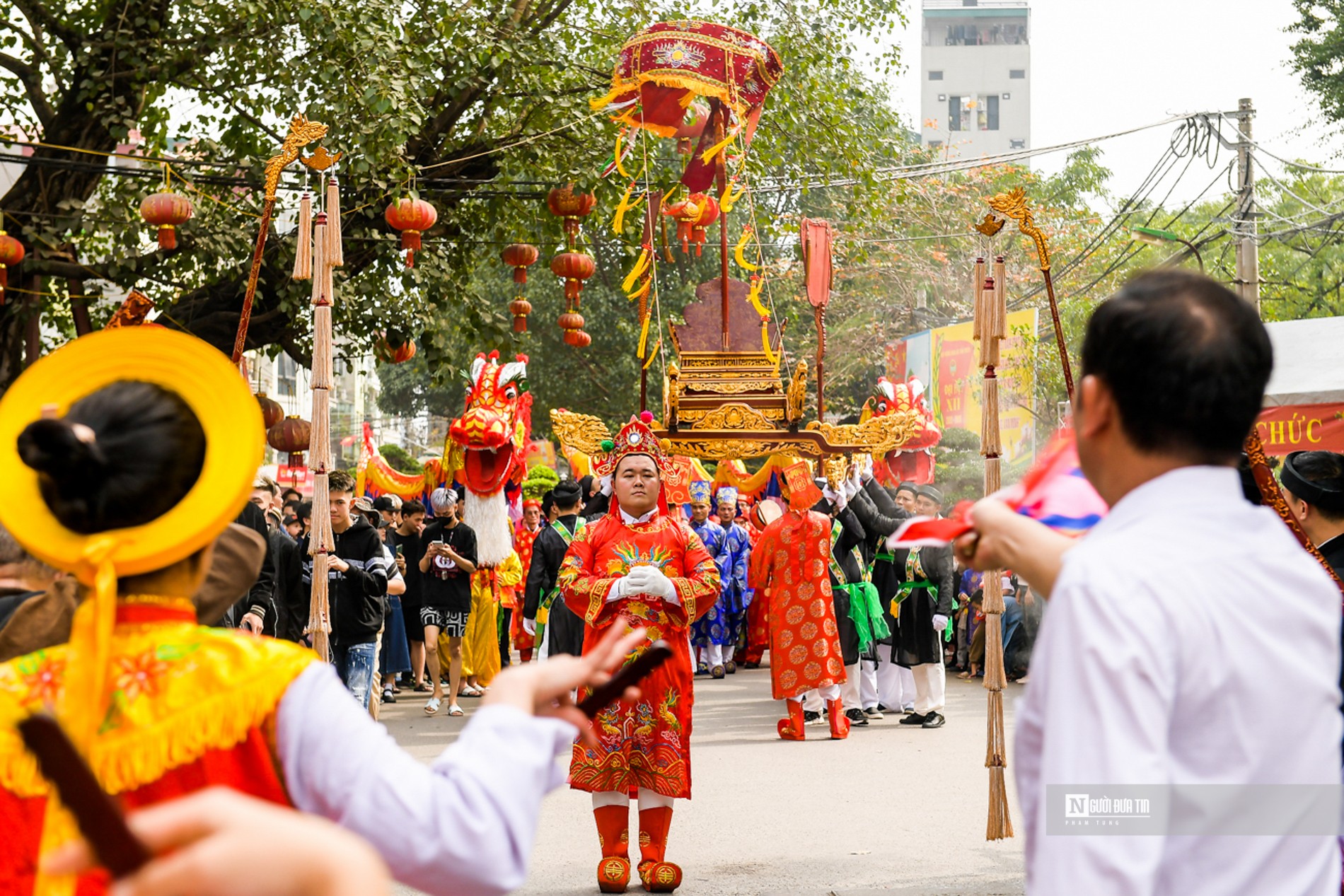 Văn hoá - Về làng Triều Khúc xem “con đĩ đánh bồng” (Hình 4).