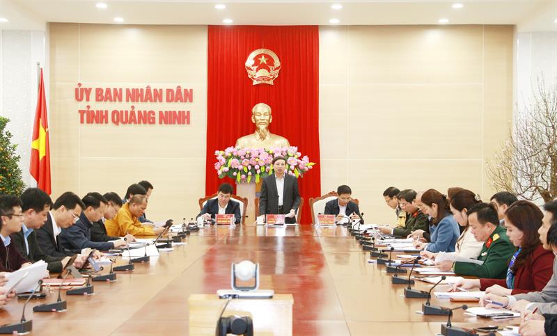 Tin nhanh - Quảng Ninh: Không nghiêm túc phòng chống dịch bệnh, hàng loạt ban ngành phải giải trình