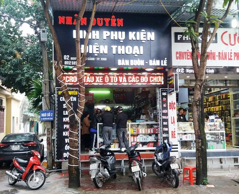 An ninh - Hình sự - Nằm giữa 2 đồn công an vẫn bị “khủng bố” bằng mắm tôm và chất bẩn (Hình 2).