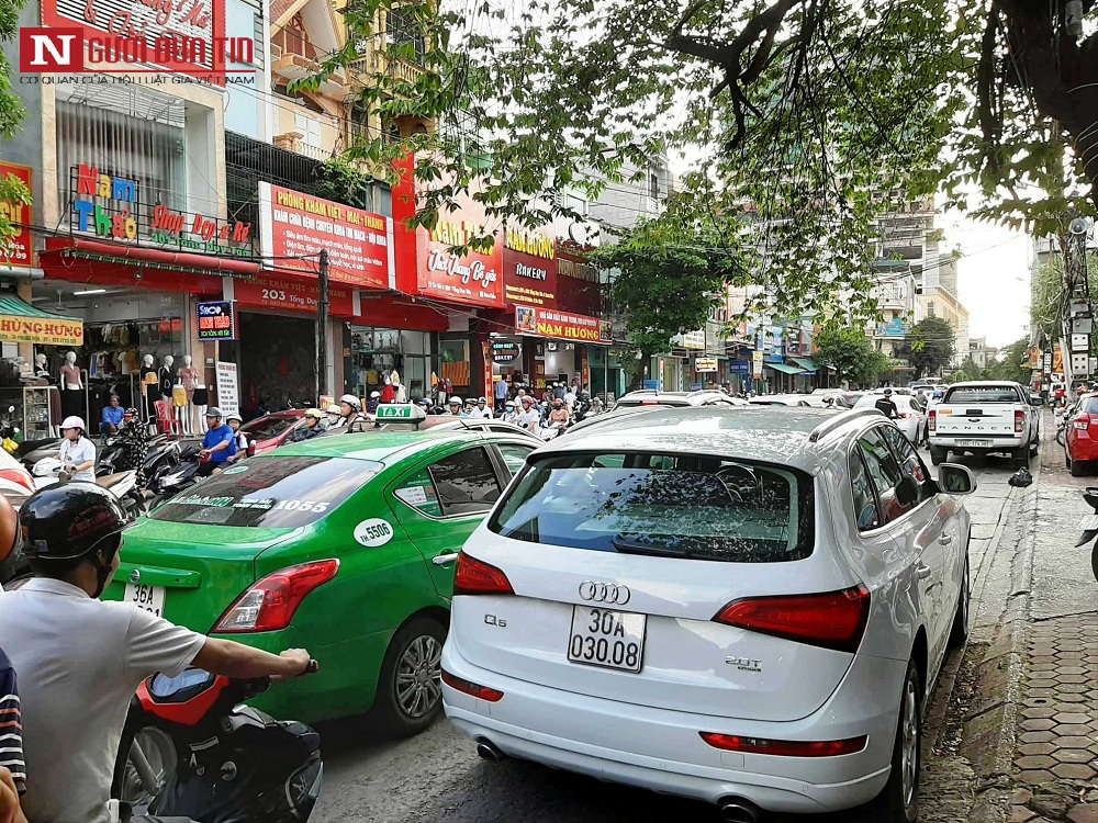 Tin nhanh - Tuyến phố ở TP.Thanh Hóa ùn tắc kéo dài nhiều giờ (Hình 6).