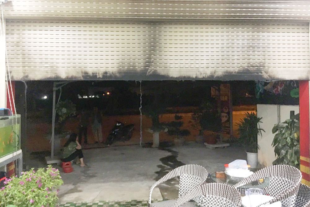 An ninh - Hình sự - Em mắc nợ 430 triệu, cả gia đình anh trai bị kẻ xấu đổ xăng đốt nhà trong đêm