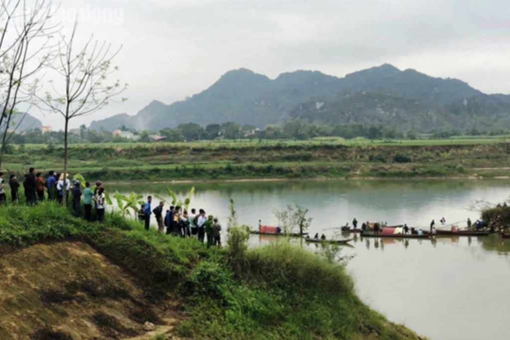 Tin nhanh - Thương tâm: Chồng tử vong, vợ mất tích khi đánh cá trên sông Mã 