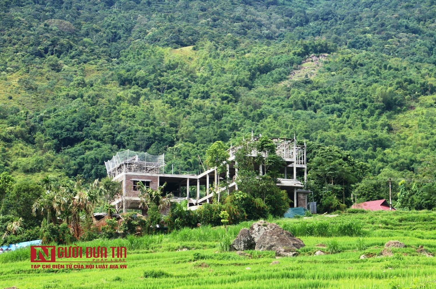 Bất động sản - Phạt công trình xây dựng không phép tại Pù Luông 40 triệu đồng
