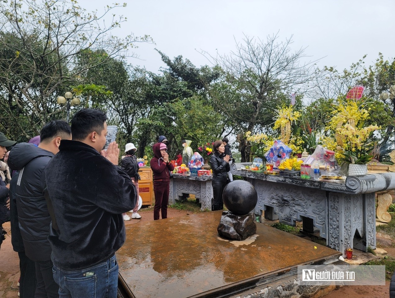 Văn hoá - Di tích Phủ Na, An Tiên hút khách chiêm bái, vãn cảnh đầu năm (Hình 4).