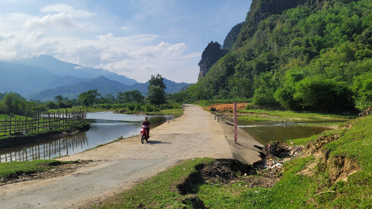 Dân sinh - Tràn Nhồng nơi 2 người bị lũ cuốn trôi và mong ước cây cầu của dân bản (Hình 3).