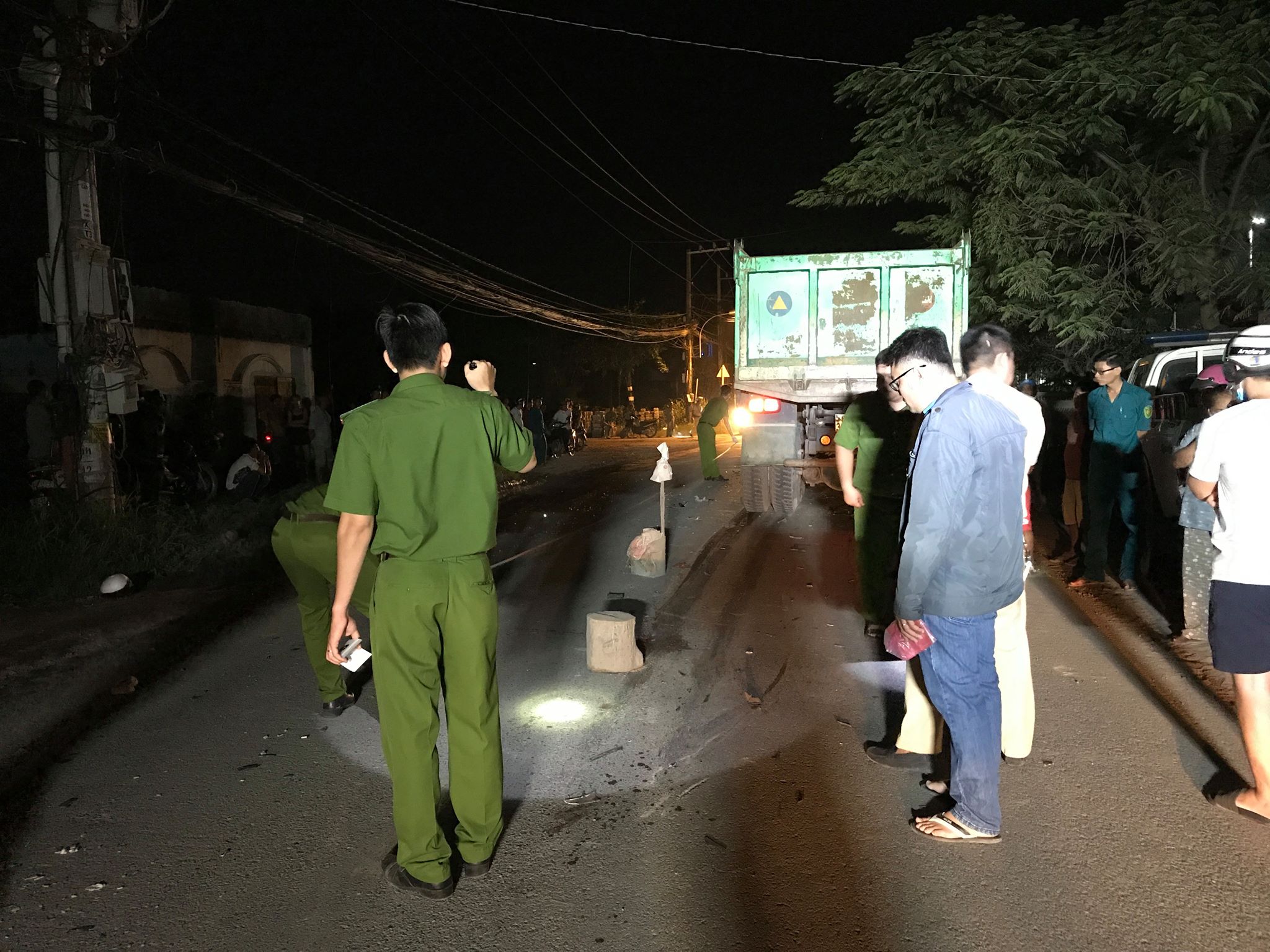 Tin nhanh - Về gần đến nhà, người đàn ông bị xe ben cán tử vong thương tâm (Hình 3).