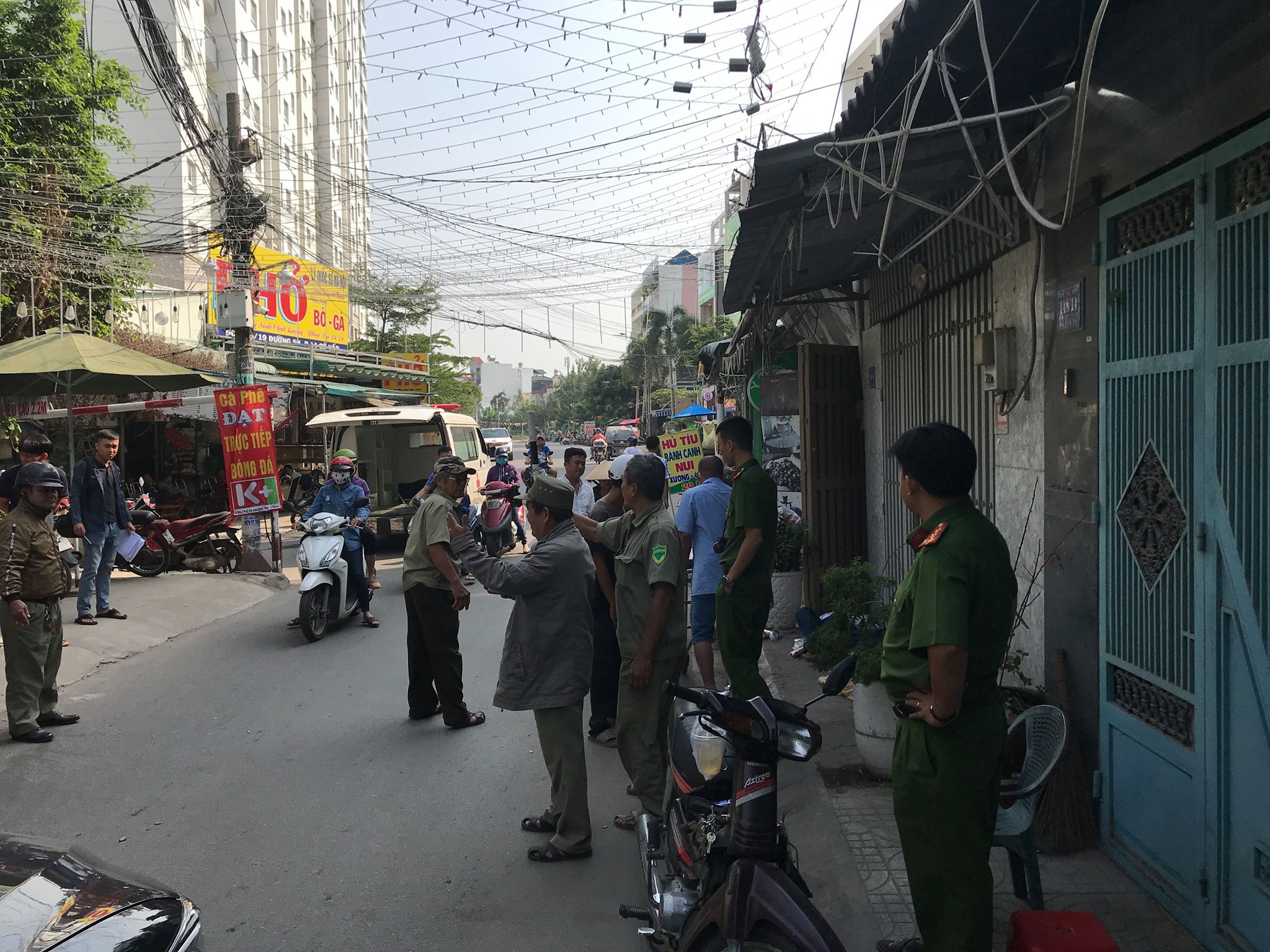 Tin nhanh - Vừa mở cửa, hoảng hồn phát hiện người tử vong trước nhà