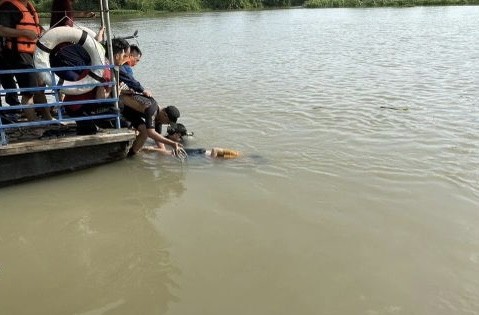 Dân sinh - Bình Dương: Thông tin mới vụ 3 bé bị đuối nước trên sông (Hình 2).