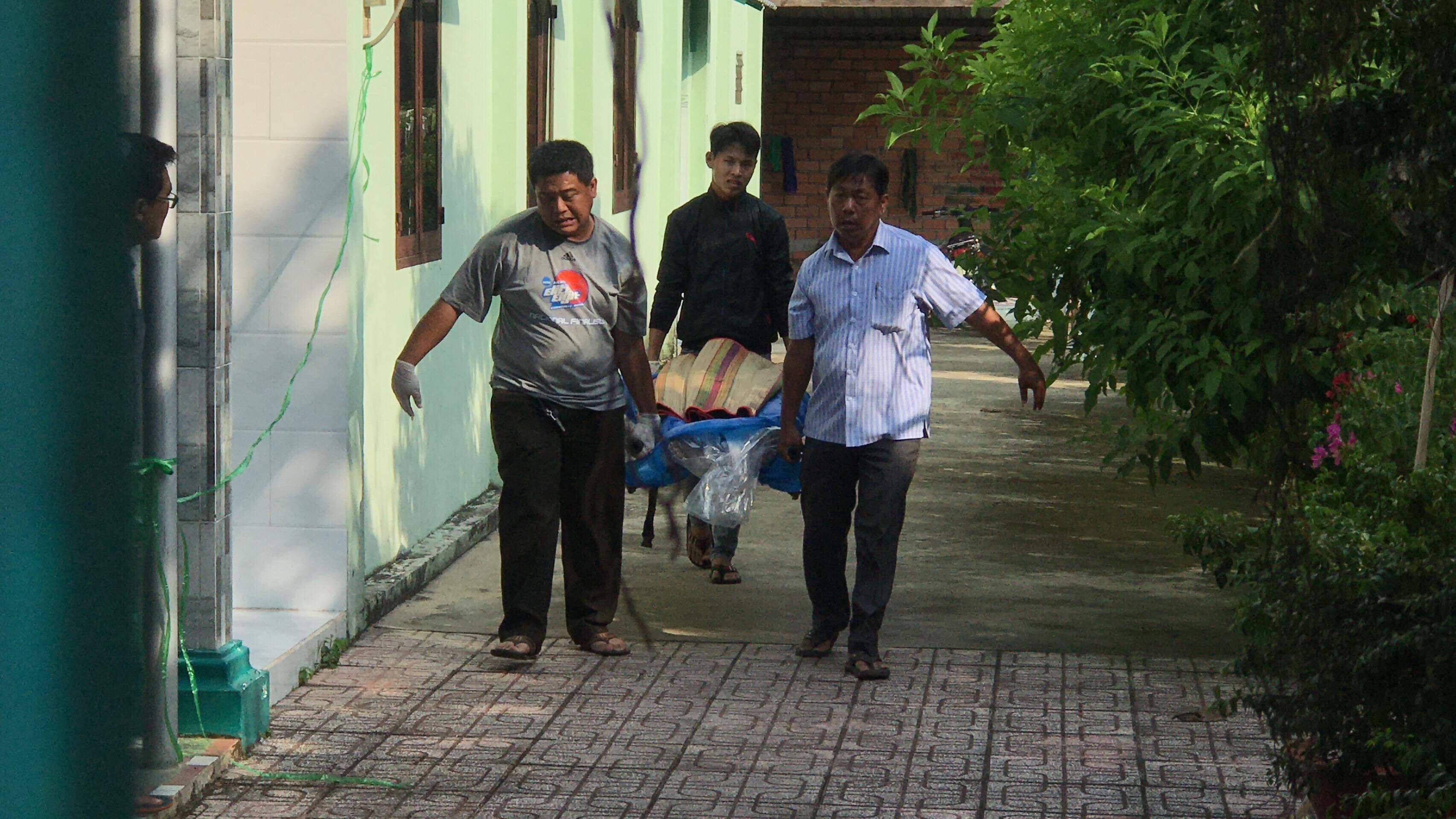 An ninh - Hình sự - Đang làm rõ vụ một người đàn ông bị truy sát đến chết nghi do ngoại tình (Hình 2).