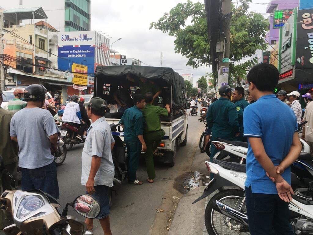 An ninh - Hình sự - Nhóm trộm cắp cầm dao, mã tấu chống đối công an bị khởi tố (Hình 2).