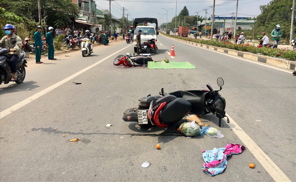 Tin nhanh - Bình Dương: Tai nạn giao thông, 3 người thương vong