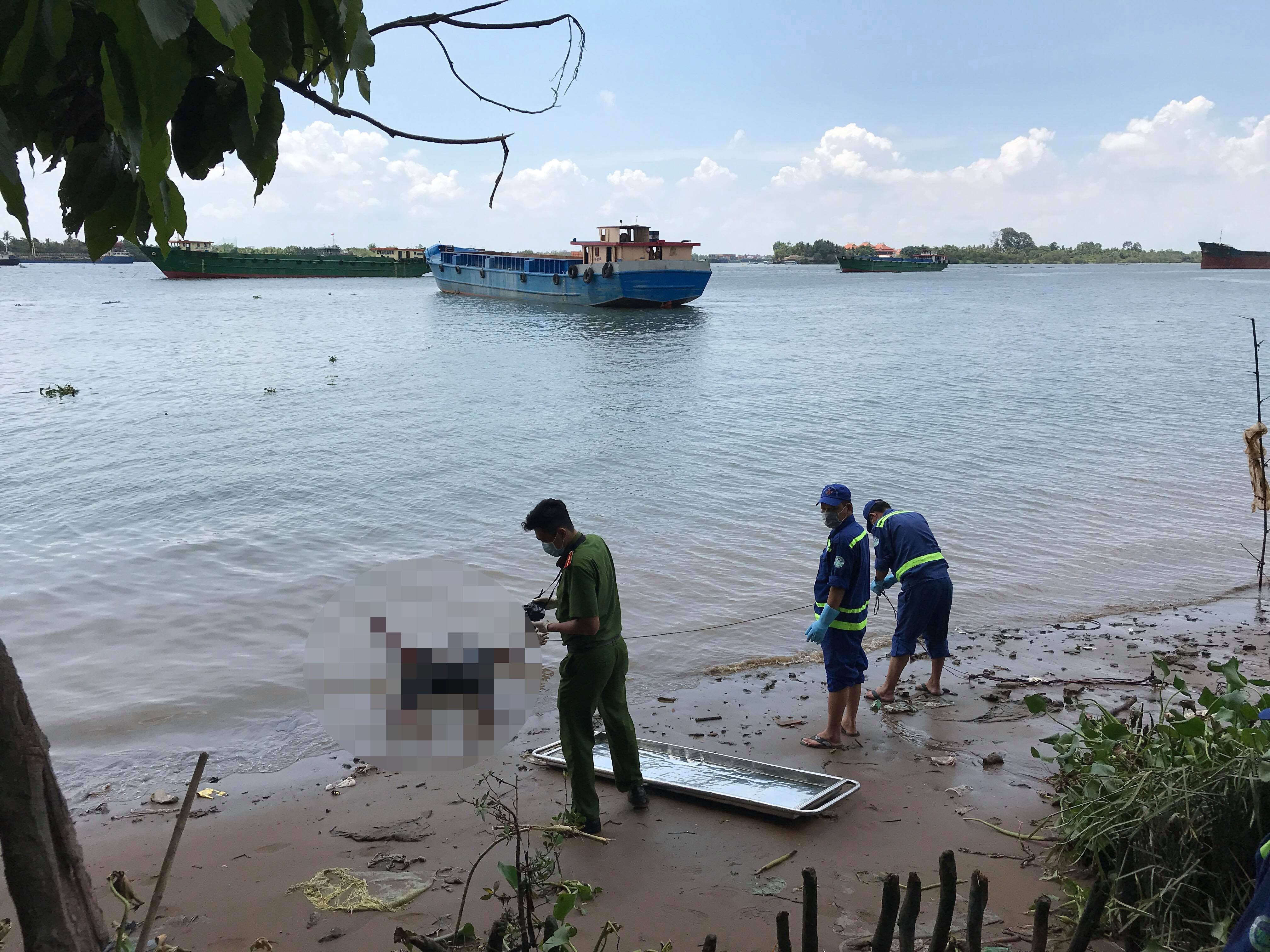 Tin nhanh - Đi câu cá, hốt hoảng bỏ chạy khi phát hiện thi thể nam giới trên sông Đồng Nai (Hình 2).