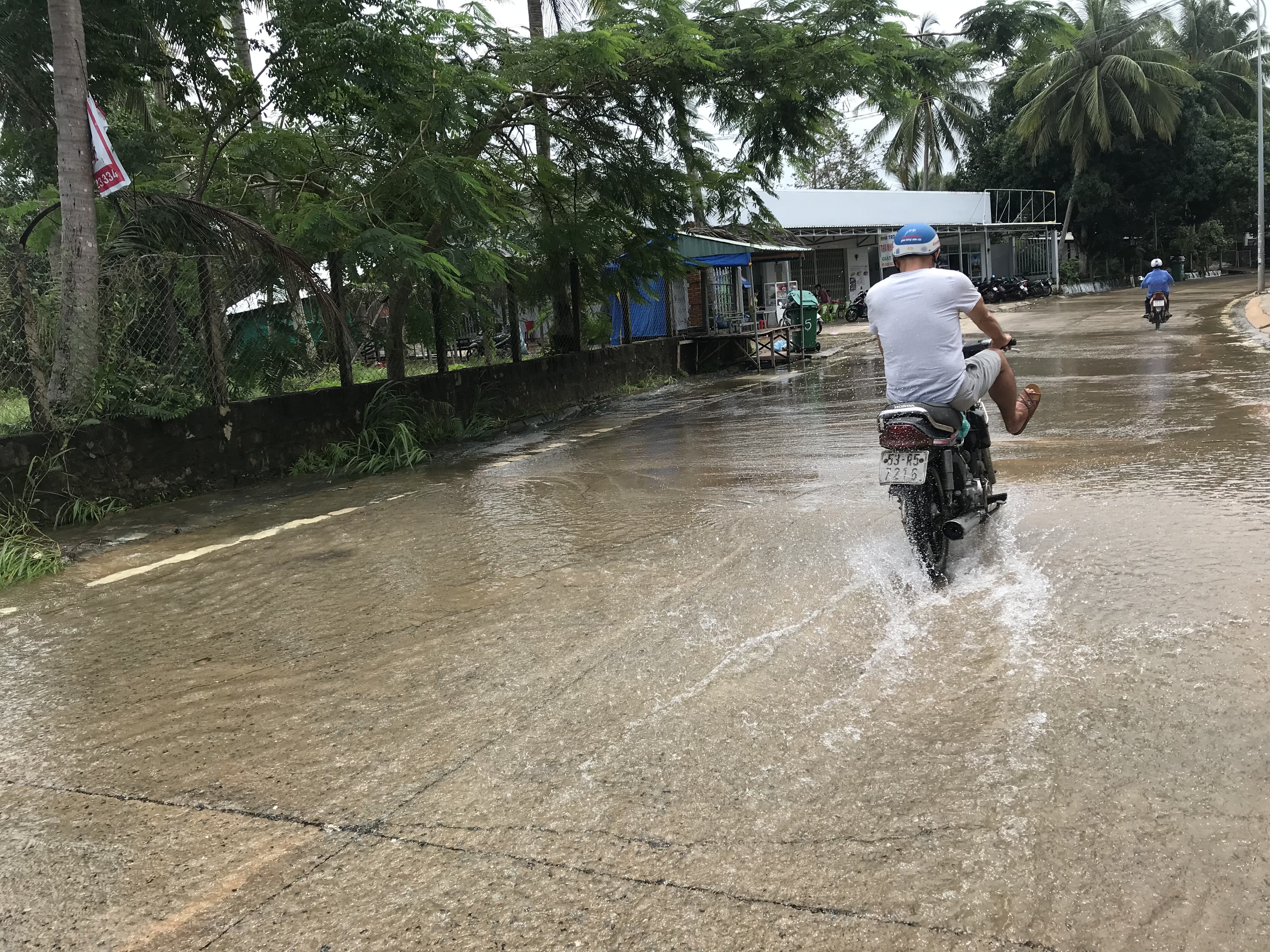 Tin nhanh - Chùm ảnh: Đảo ngọc Phú Quốc sau những ngày chìm trong 'biển nước' (Hình 7).