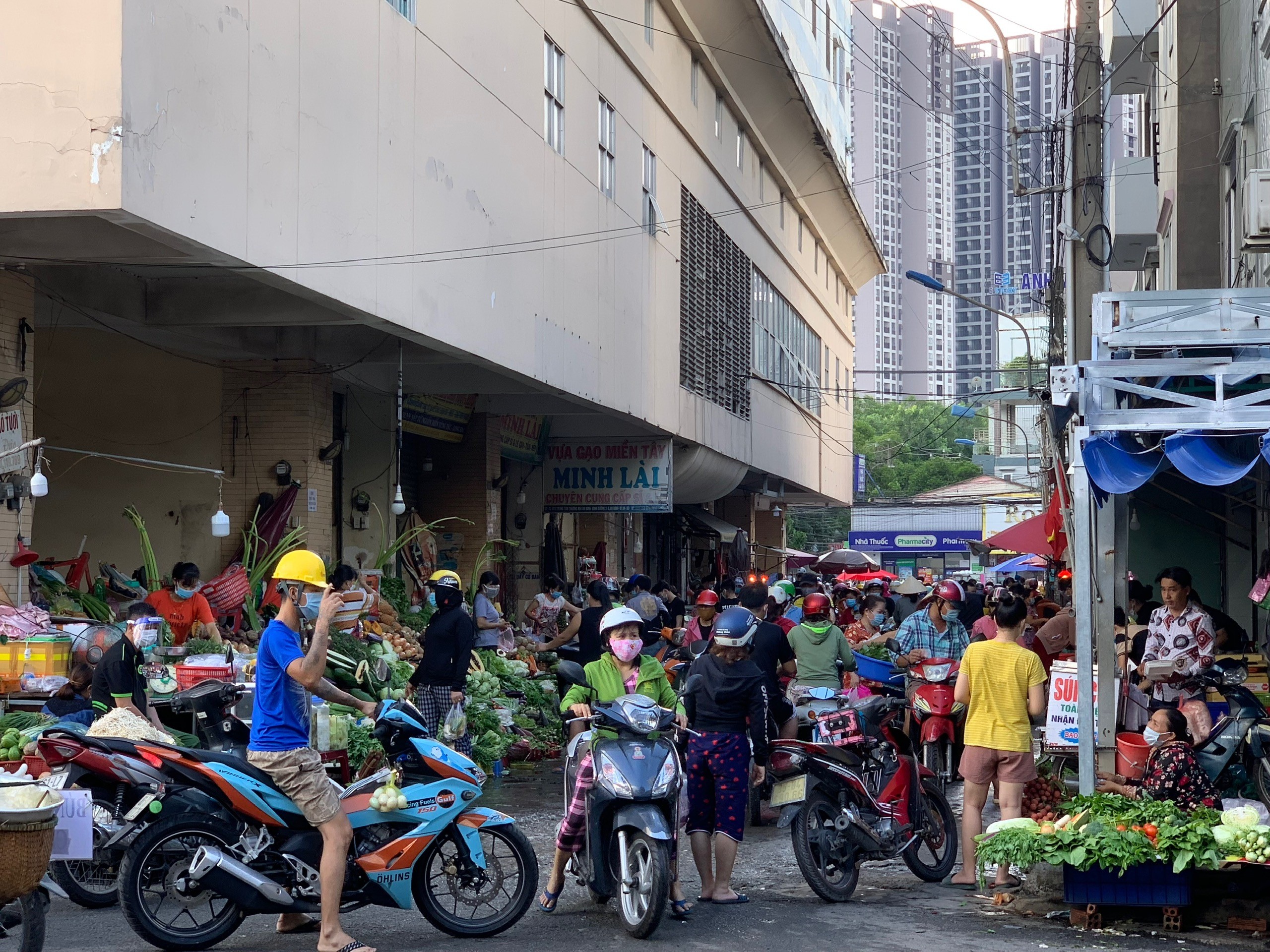 Sự kiện - Bình Dương ghi nhận 65 ca dương tính, TP.Thủ Dầu Một thực hiện giãn cách (Hình 3).