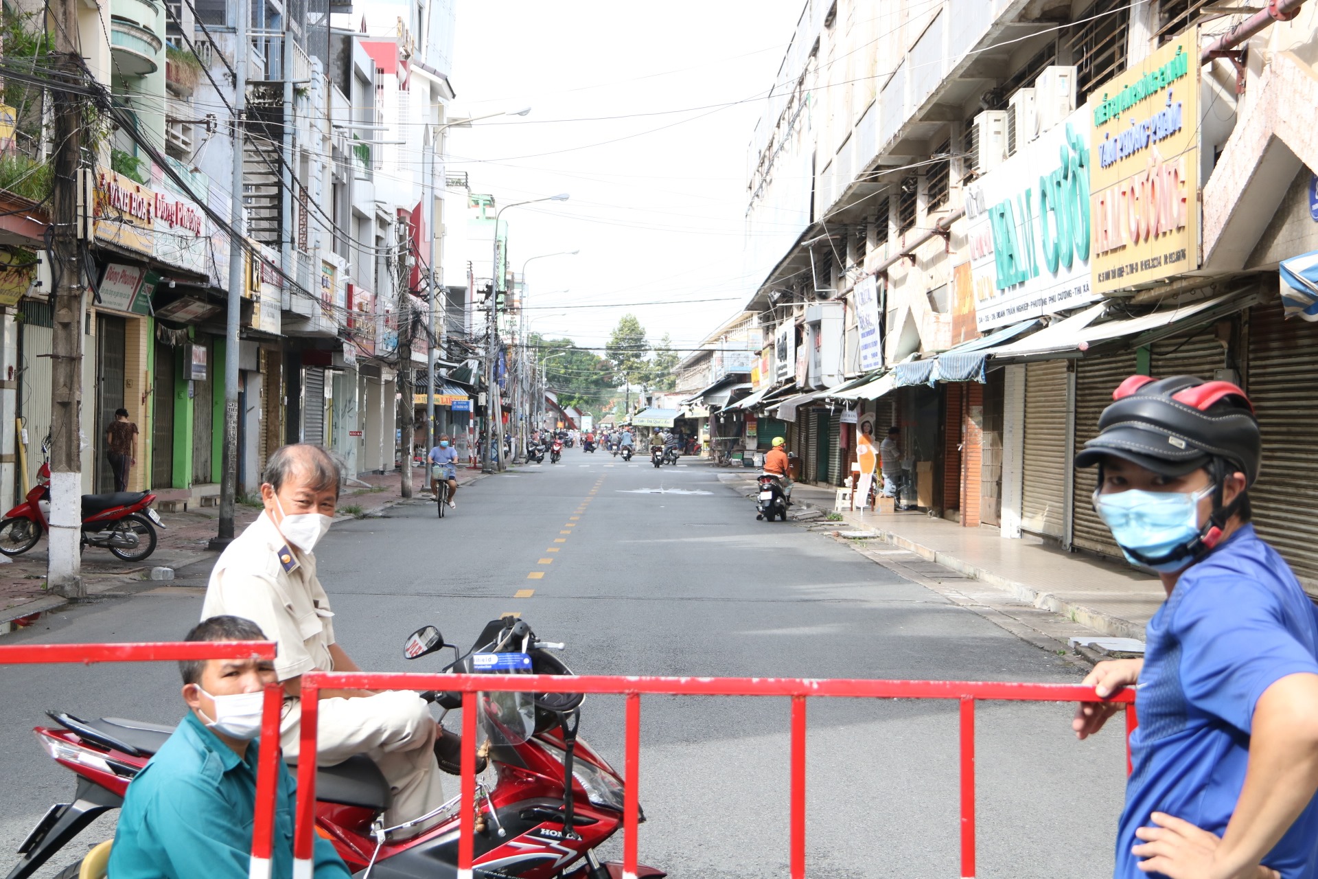 Dân sinh - Bình Dương: Hình ảnh TP.Thủ Dầu Một ngày đầu mở giãn cách 