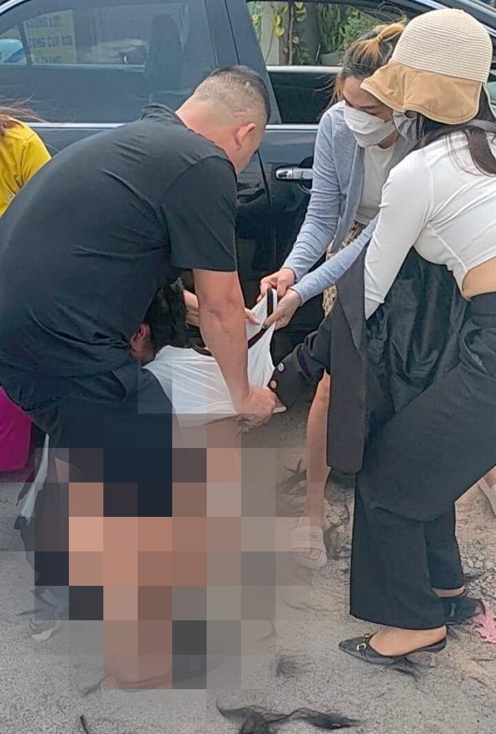 An ninh - Hình sự - Bình Dương: Bắt giữ 3 người đánh, lột đồ cô gái 18 tuổi giữa đường