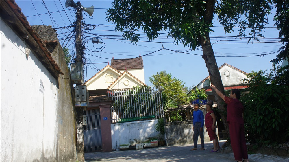 Tin nhanh - Sửa loa phường, Bí thư chi bộ 67 tuổi tử vong vì ngã khỏi cột điện (Hình 2).