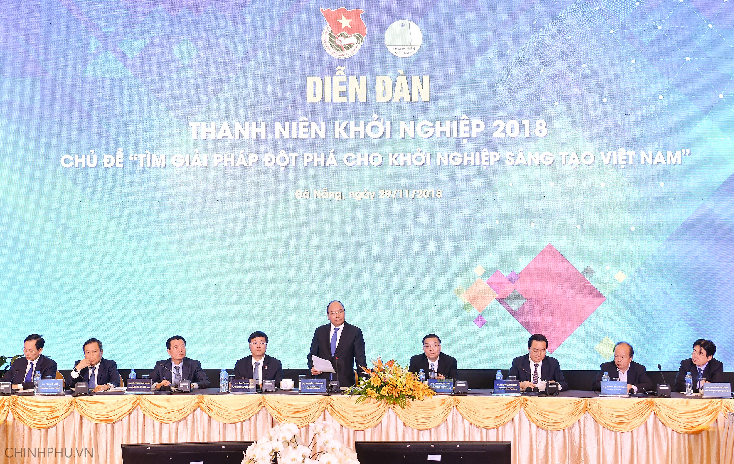 Chính trị - Thủ tướng dự diễn đàn thanh niên khởi nghiệp