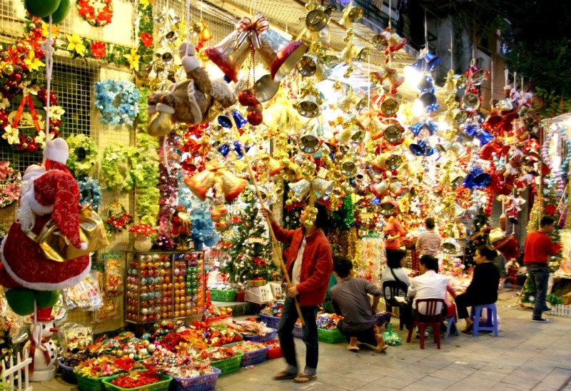 Dân sinh - Đi chơi Noel ở Hà Nội đừng quên những địa điểm 'tuyệt cú mèo' này (Hình 2).