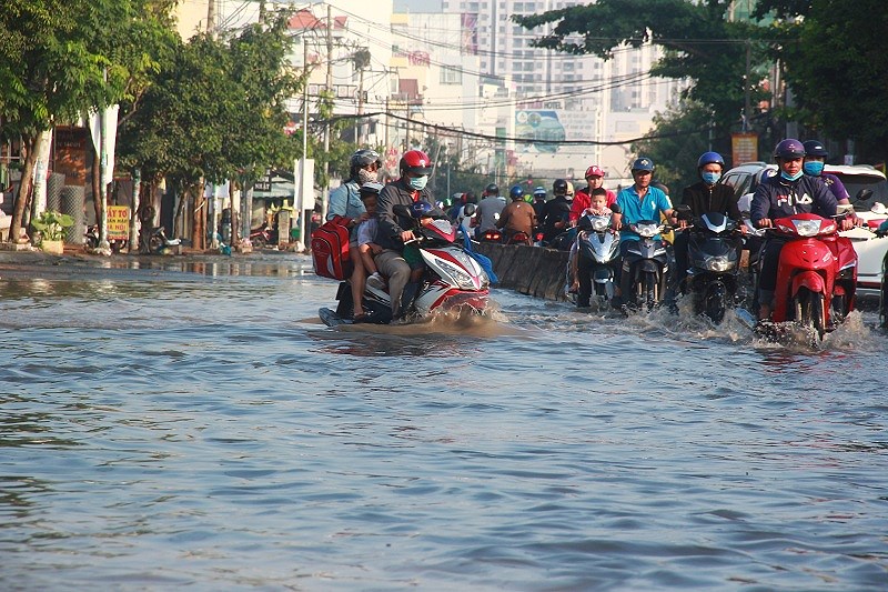 Môi trường - Người dân TP.HCM sẽ đón Noel cùng triều cường?