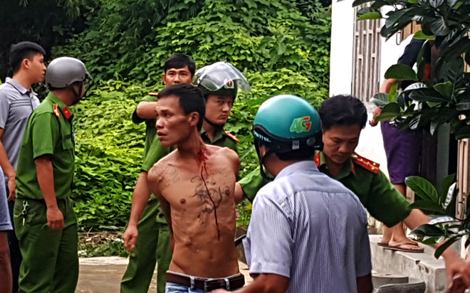 An ninh - Hình sự - Khánh Hòa: Thanh niên ngáo đá trộm xe máy rồi ôm bình gas cố thủ