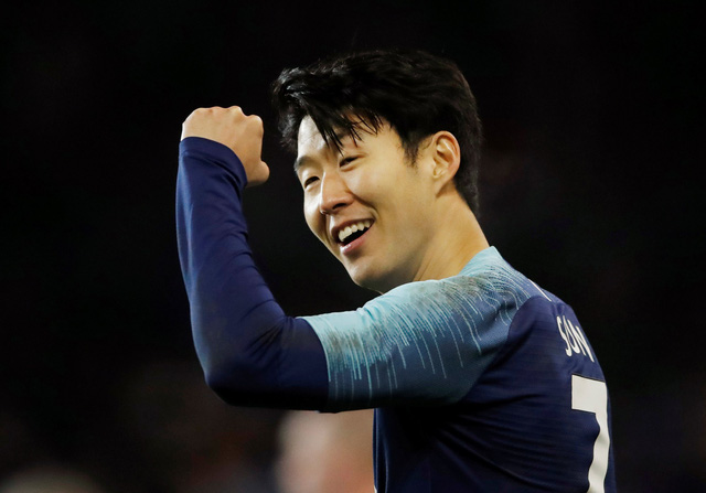 Thể thao - Quang Hải ngoạn mục lọt Top 15 cầu thủ hay nhất ch&acirc;u &Aacute; 2018